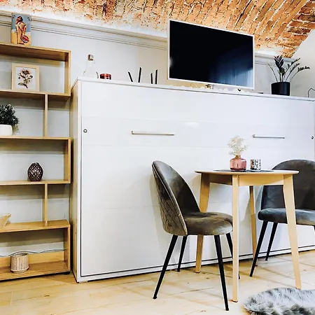 Unique Perfect For Couples, Old Podgorze Apartment