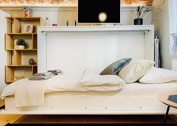 Unique Perfect For Couples, Old Podgórze Appartement Cracovie