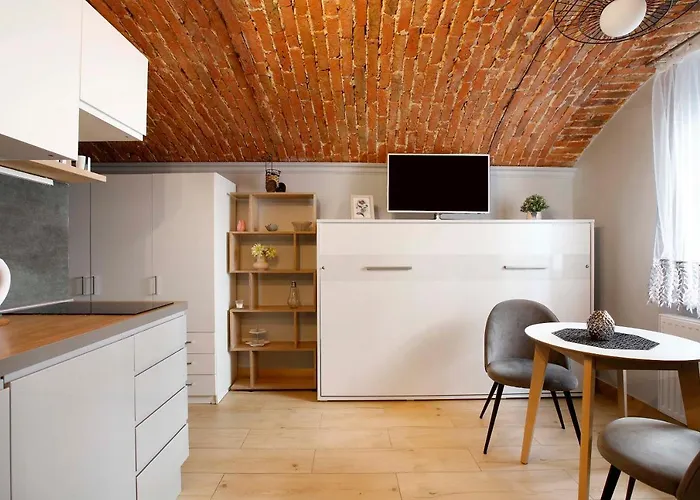 شقة Unique Perfect For Couples, Old Podgorze *