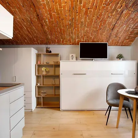 Διαμέρισμα Unique Perfect For Couples, Old Podgorze *