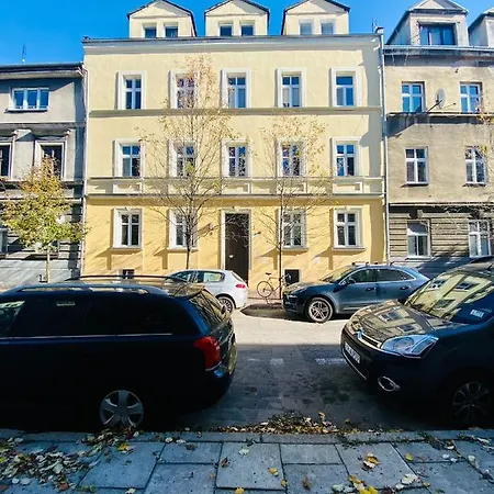 Bedrouse św. Benedykta - Old Town Apartament